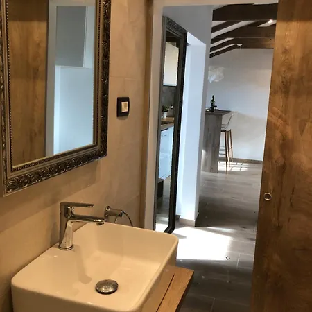 Apartman Ri-bellis Apartment
